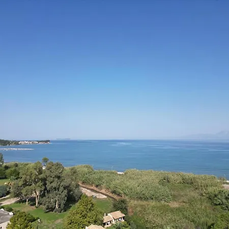 아파트 Kouros Litheres