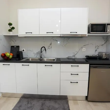 Kouros Апартаменты *